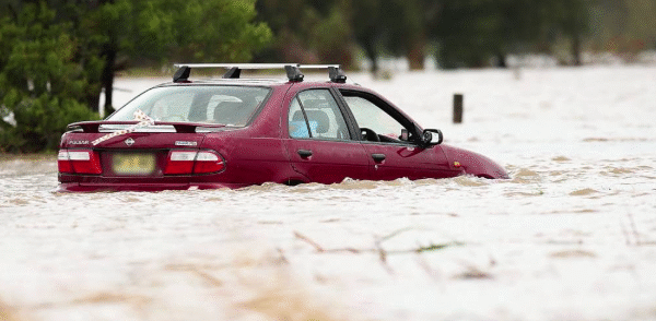 🌊 Myths Around Flood Safety (Cars in Floodwater & More)